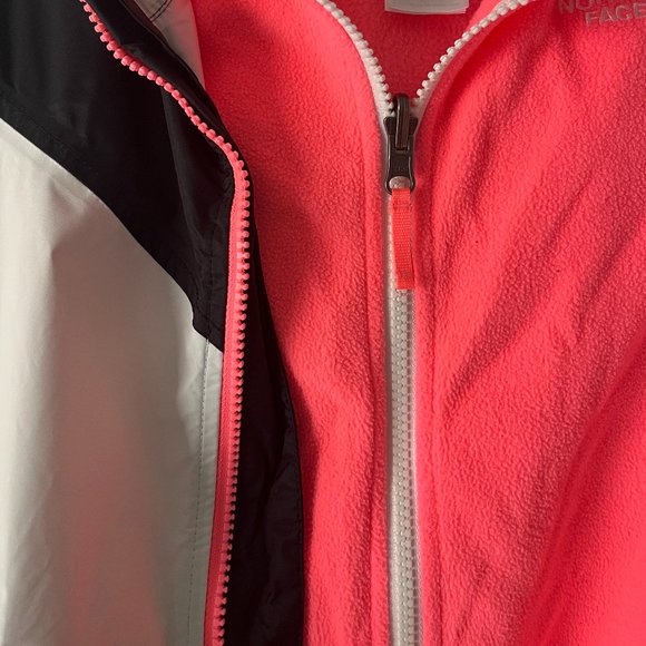 The North Face Girls Anura Rain TriClimate Jacket - Picture 8 of 11